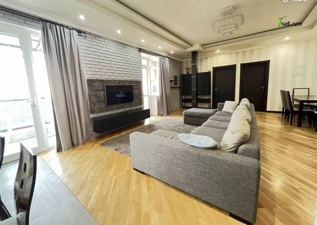 3 սենյականոց բնակարան նորակառույց շենքում Հրաչյա Ներսիսյան փողոցում, 115 քմ, 2 սանհանգույց