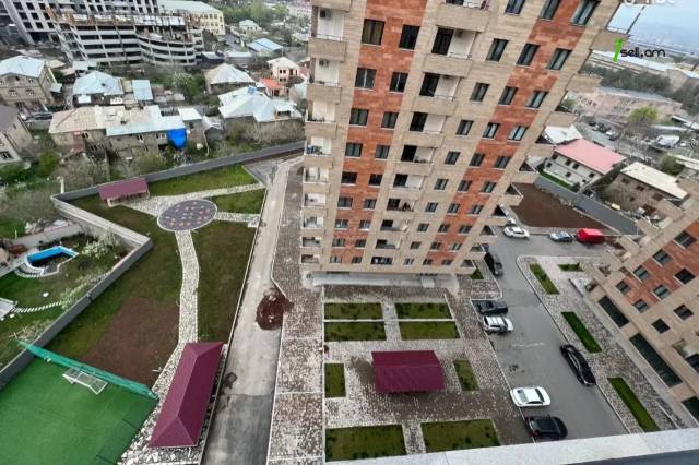 5 սենյականոց բնակարան նորակառույց շենքում Արղության փողոցում, 155 քմ, 11/14 հարկ, 2 սանհանգույց