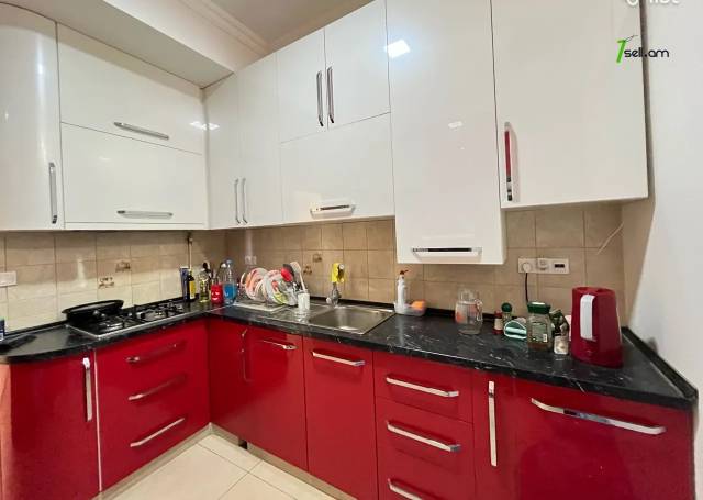 3 սենյականոց բնակարան նորակառույց շենքում Վերին Անտառային փողոցում, 120 ք.մ., 2 սանհանգույց