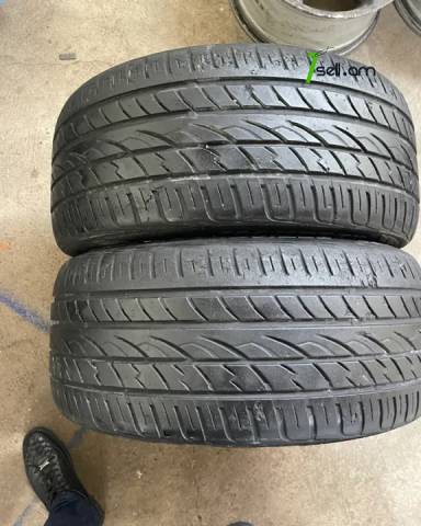 GGG. Maxtrek 275/40/r20 2hat 70-80%