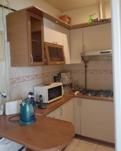 1 սենյականոց բնակարան Թումանյան փողոցում, 50 ք.մ., կապիտալ վերանորոգված, քարե շենք