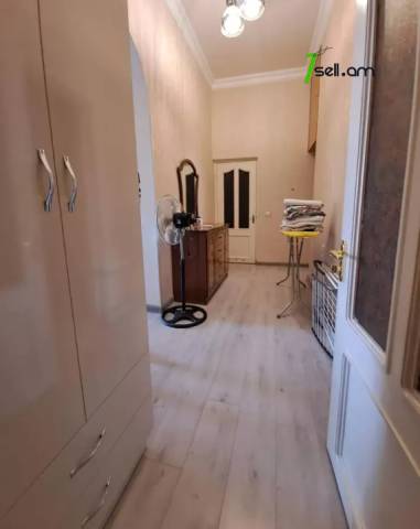 3 սենյականոց բնակարան Տիգրան Մեծի պողոտայում, 65 ք.մ., նախավերջին հարկ, կապիտալ վերանորոգված