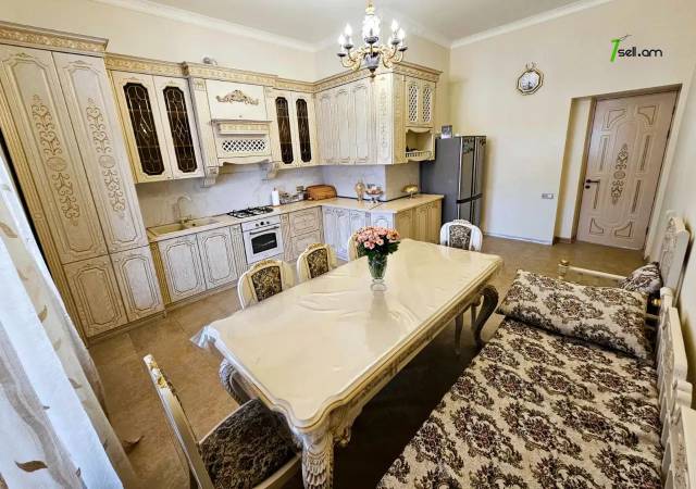 Երկու հարկանի քարե տուն Կուրղինյան փողոցում Մալաթիա Սեբաստիայում, 1654 քմ, 3+ սանհանգույց