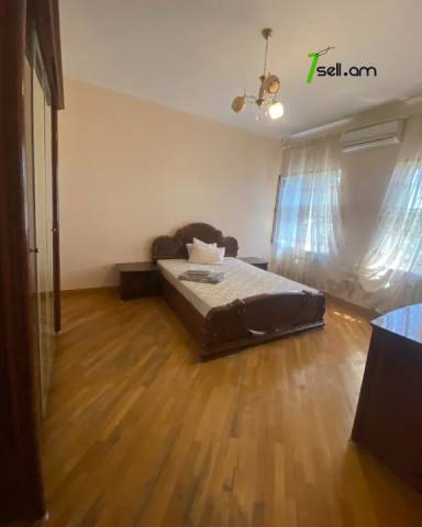 Երկու հարկանի քարե տուն, Armen Tigranyan street Արաբկիրում, 550 ք.մ., 3+ սանհանգույց