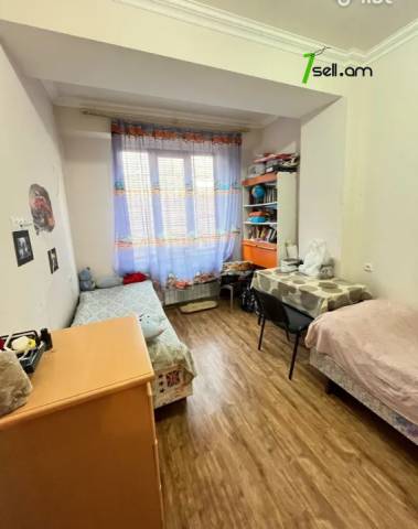 3 սենյականոց բնակարան նորակառույց շենքում Ադոնցի փողոցում, 82 քմ, 2/8 հարկ, 2 սանհանգույց