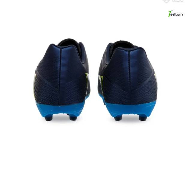 Ֆուտբոլային խաղակոշիկ Restime / Футбольные бутсы Restime / Football Boots