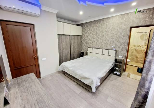 Երկու հարկանի քարե տուն Ծարավ աղբյուրի փողոցում Ավանում, 800 քմ, 3+ սանհանգույց