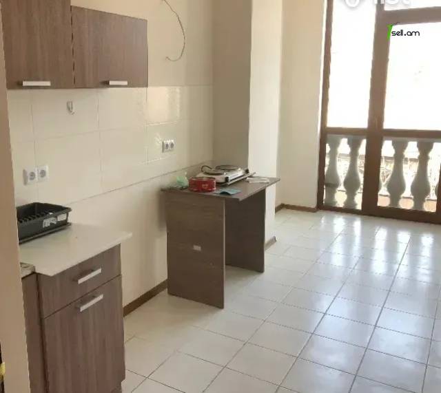 3 սենյականոց բնակարան նորակառույց շենքում Ադոնցի փողոցում, 89 քմ, 3/8 հարկ, 2 սանհանգույց