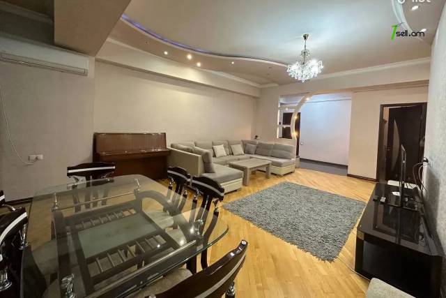 4 սենյականոց բնակարան նորակառույց շենքում Գյուլբենկյան փողոցում, 120 ք.մ., 2 սանհանգույց