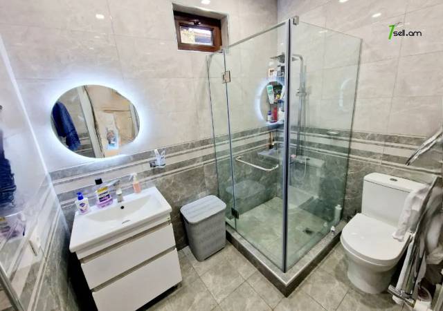 Մեկ հարկանի քարե տուն Ազատամարտիկների փողոցում Էրեբունիում, 380 ք.մ., կապիտալ վերանորոգված