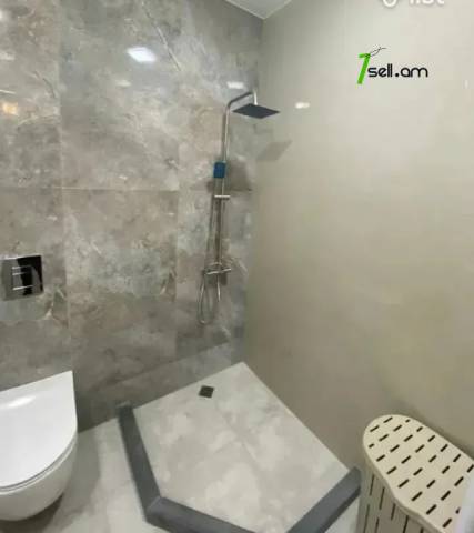 3 սենյականոց բնակարան նորակառույց շենքում Դավիթ Անհաղթի փողոցում, 113 ք.մ., 6/15 հարկ, 2 սանհանգույց