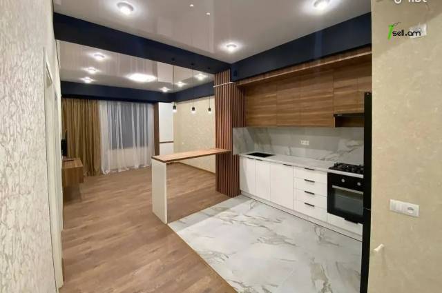 3 սենյականոց բնակարան նորակառույց շենքում Չեխովի փողոցում, 56 քմ, 6/13 հարկ, բարձր առաստաղներ