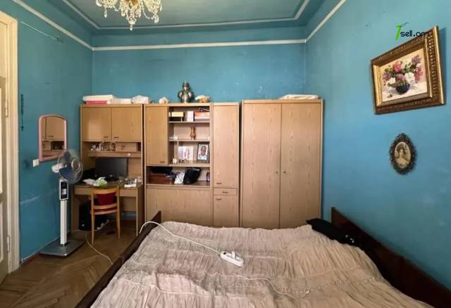 3 սենյականոց բնակարան Կիևյան փողոցում, 100 քմ, նախավերջին հարկ, 2 սանհանգույց, բարձր առաստաղներ