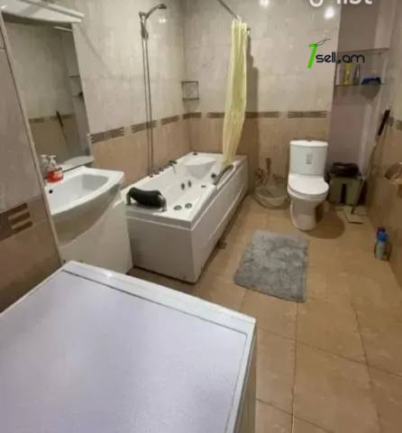 4 սենյականոց բնակարան նորակառույց շենքում Գյուլբենկյան փողոցում, 120 ք.մ., 2 սանհանգույց