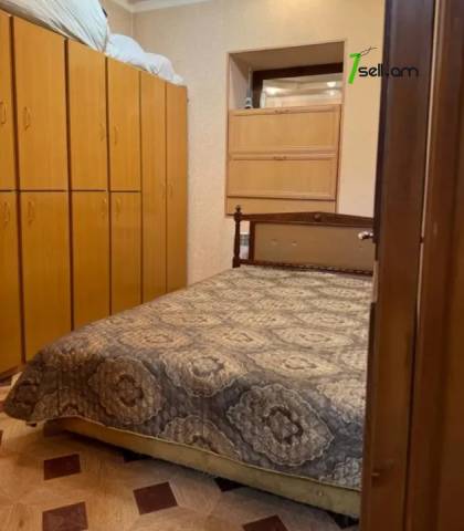 Մեկ հարկանի քարե տուն Ադանայի փողոցում կենտրոնում, 80 քմ, եվրովերանորոգված