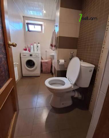 4 սենյականոց բնակարան Պուշկինի փողոցում, 125 ք.մ., 2 սանհանգույց, նախավերջին հարկ