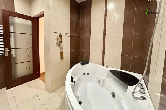 3 սենյականոց բնակարան նորակառույց շենքում Մարո Մարգարյան փողոցում, 92 ք.մ., 10/12 հարկ