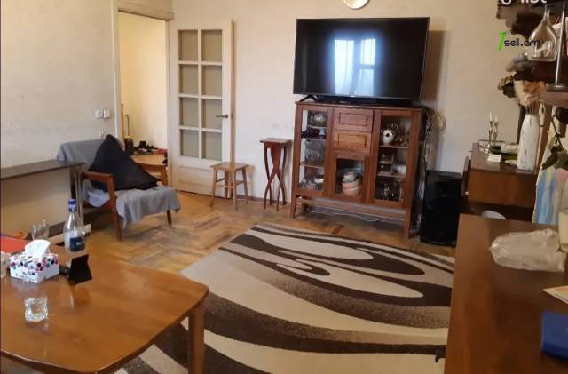 3 սենյականոց բնակարան Բաշինջաղյան փողոցում, 80 քմ, 6/16 հարկ, մի քանի պատշգամբ, մասնակի վերանորոգում