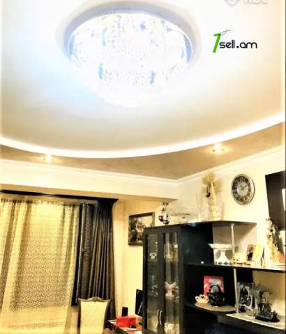 4 սենյականոց բնակարան Էրեբունիում, 100 ք.մ., նախավերջին հարկ, կապիտալ վերանորոգված, քարե շենք