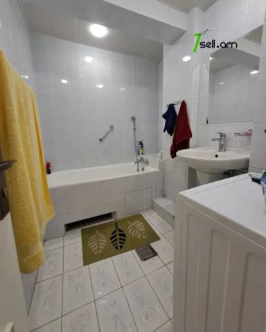 3 սենյականոց բնակարան Տիգրան Մեծի պողոտայում, 83 ք.մ., 7/12 հարկ, եվրովերանորոգված