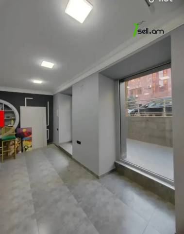 Բազմաֆունկցիոնալ գույք Բայրոնի փողոցում կենտրոնում, 190 ք.մ.