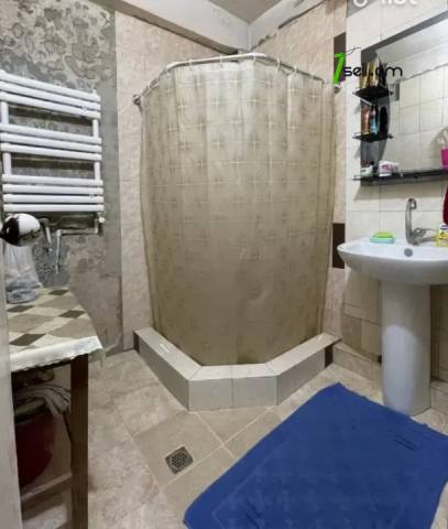 3 սենյականոց բնակարան Զաքարիա Սարկավագի փողոցում, 82 ք.մ., նախավերջին հարկ, մասնակի վերանորոգում