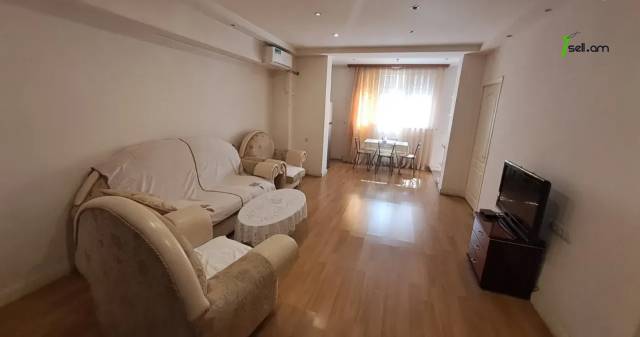 3 սենյականոց բնակարան Արամի փողոցում, 80 ք.մ., 2/9 հարկ, կապիտալ վերանորոգված