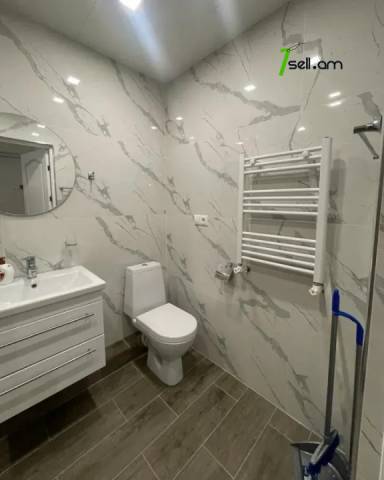 2 սենյականոց բնակարան նորակառույց շենքում Վերին Անտառային փողոցում, 55 ք.մ., բարձր առաստաղներ