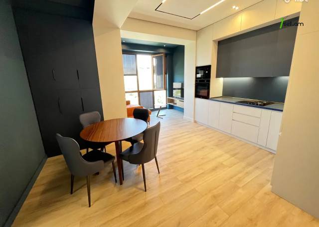 3 սենյականոց բնակարան նորակառույց շենքում Կոմիտասի պողոտայում, 55 ք.մ., 10/15 հարկ, բարձր առաստաղներ