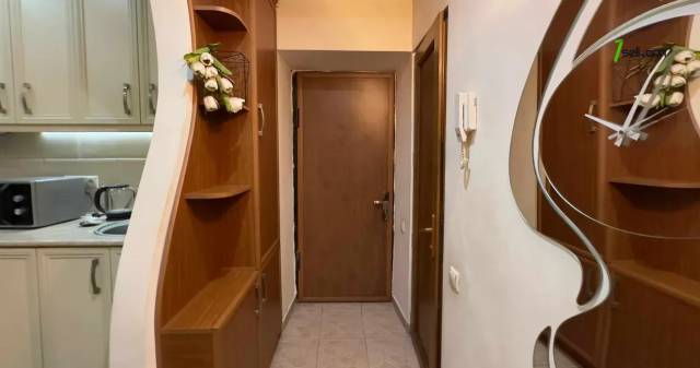 2 սենյականոց բնակարան Տիգրան Մեծի պողոտայում, 40 քմ, նախավերջին հարկ, կապիտալ վերանորոգված