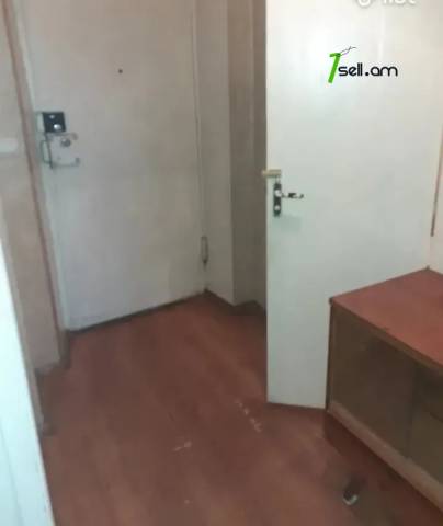 1 սենյականոց բնակարան Կոմիտասի պողոտայում, 48 քմ, 3/5 հարկ, բարձր առաստաղներ, քարե շենք