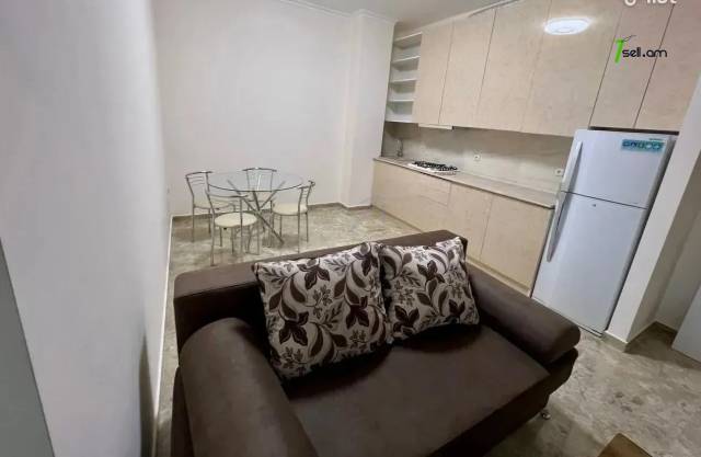 3 սենյականոց բնակարան նորակառույց շենքում Գրիբոյեդով փողոցում, 70 քմ, նախավերջին հարկ