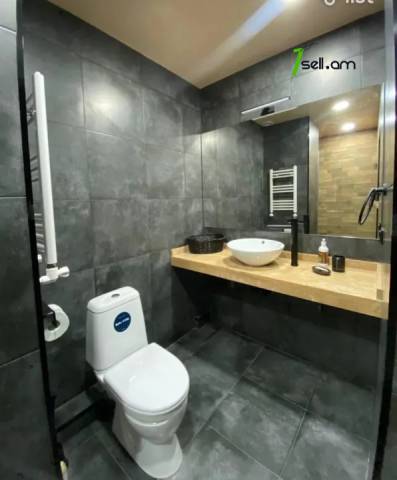 2 սենյականոց բնակարան նորակառույց շենքում Բուզանդի փողոցում, 58 քմ, 3/15 հարկ, բարձր առաստաղներ