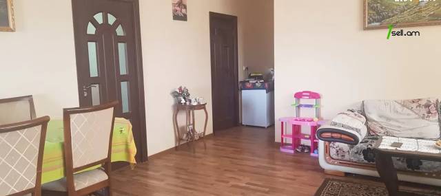 Մեկ հարկանի քարե տուն, Մասիս-Վաղարշապատ խճուղի Մասիսում, 110 ք.մ., կոսմետիկ վերանորոգում