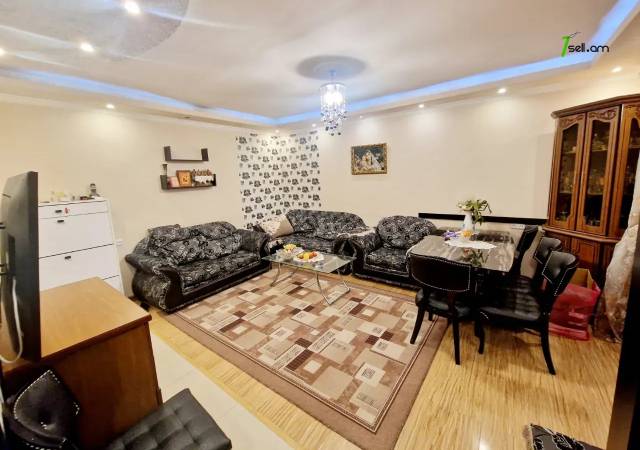 1 սենյականոց բնակարան Նանսենի փողոցում, 44 ք.մ., 3/5 հարկ, կապիտալ վերանորոգված, քարե շենք