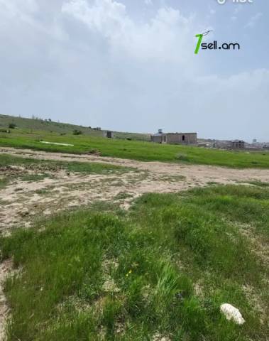 Հողատարածք բնակելի շինությունների համար Ավանում, 3000 ք.մ.