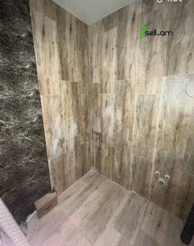 3 սենյականոց բնակարան նորակառույց շենքում Մոնթե Մելքոնյան փողոցում, 100 ք.մ., 2 սանհանգույց