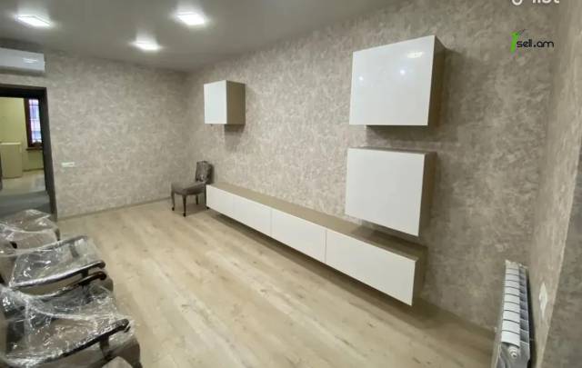 4 սենյականոց բնակարան Սունդուկյան փողոցում, 85 ք.մ., 1/5 հարկ, 2 սանհանգույց