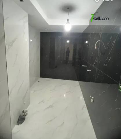 Ընդարձակ 4 սենյականոց բնակարան նորակառույց շենքում Տիգրան Պետրոսյան փողոցում, 277 ք.մ., 2/9 հարկ