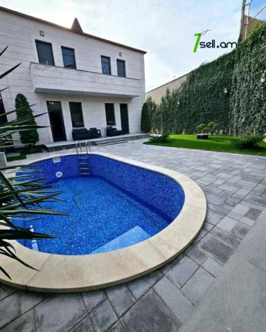 Երկու հարկանի քարե տուն, Նոյ թաղամաս Աջափնյակում, 820 քմ, 3+ սանհանգույց, կապիտալ վերանորոգված