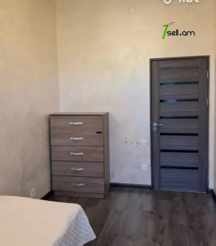3 սենյականոց բնակարան Տերյան փողոցում, 83 քմ, բարձր առաստաղներ, եվրովերանորոգված, քարե շենք