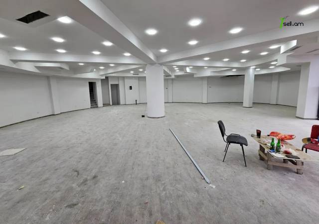 Բազմաֆունկցիոնալ գույք Ռուբինյանց փողոցում Քանաքեռ Զեյթունում, 1200 քմ