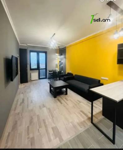 3 սենյականոց բնակարան նորակառույց շենքում Գրիբոյեդով փողոցում, 80 ք.մ., բարձր առաստաղներ, 4/15 հարկ