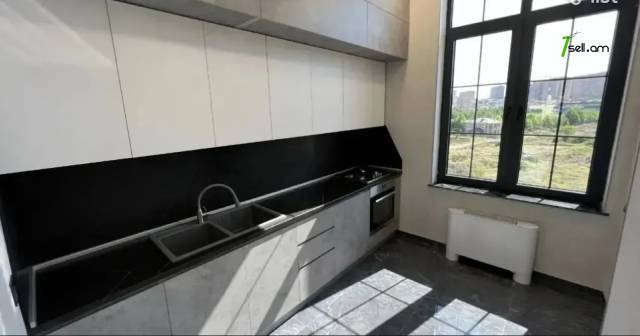 Բազմաֆունկցիոնալ գույք Հրաչյա Աճառյանի փողոցում Ավանում, 1000 քմ