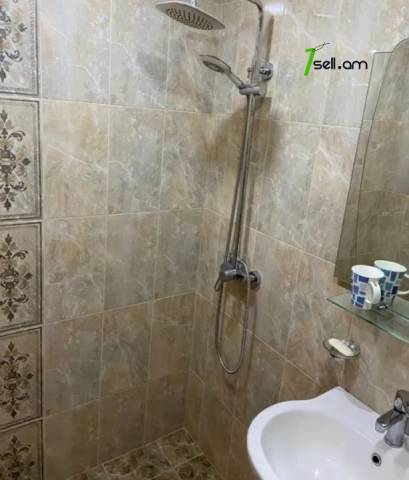 2 սենյականոց բնակարան Զավարյան փողոցում, 50 ք.մ., 4/9 հարկ, կապիտալ վերանորոգված