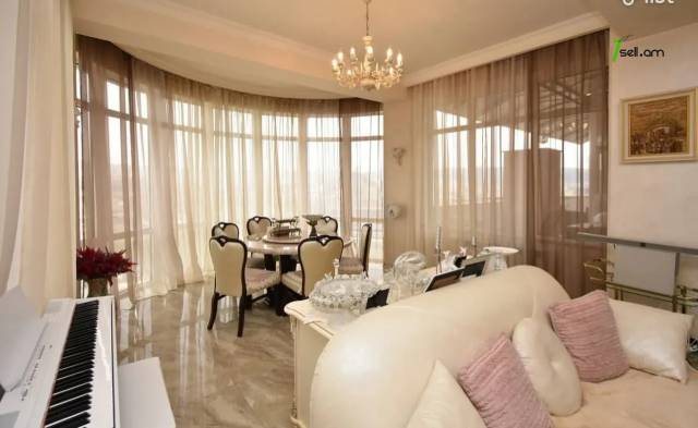 Ընդարձակ 3 սենյականոց բնակարան նորակառույց շենքում, Ծիծեռնակաբերդի խճուղի, 183 ք.մ., 7/12 հարկ