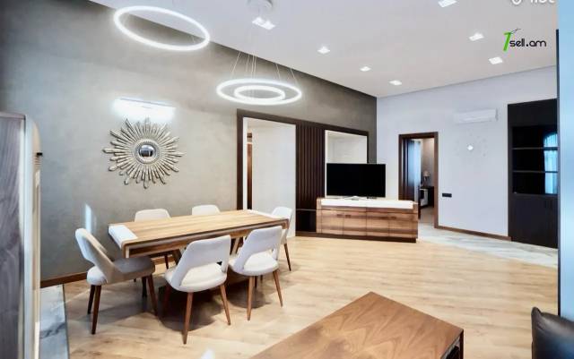 3 սենյականոց բնակարան Ազատության պողոտայում, 110 քմ, 2 սանհանգույց, բարձր առաստաղներ