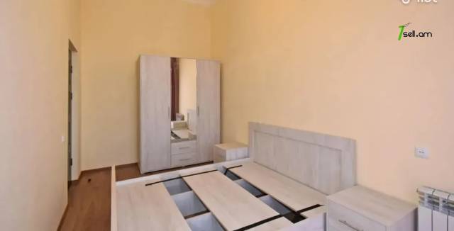 2 սենյականոց բնակարան Կիևյան փողոցում, 56 ք.մ., բարձր առաստաղներ, 2/5 հարկ, կապիտալ վերանորոգված