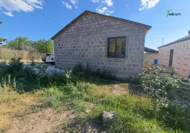 Մեկ հարկանի քարե տուն Քասախում, 250 ք.մ., կապիտալ վերանորոգված