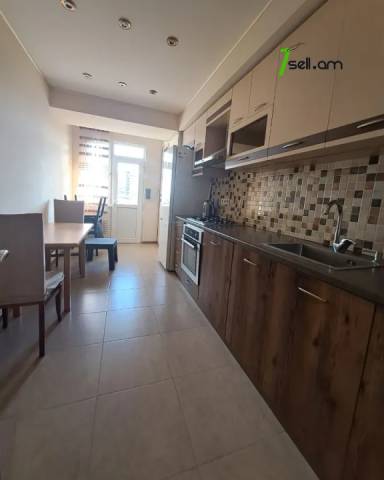 3 սենյականոց բնակարան Սարյանի փողոցում, 80 ք.մ., 5/16 հարկ, եվրովերանորոգված